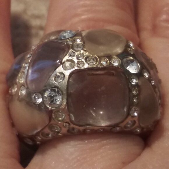 CHANEL Cocktail Resin & Strass Ring- used - Picture 11 of 14